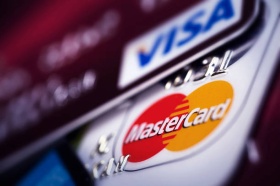 Роскачество предупредило о новой схеме мошенничества с картами Visa и Mastercard