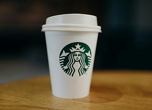 Суд просят досрочно прекратить охрану товарных знаков Starbucks