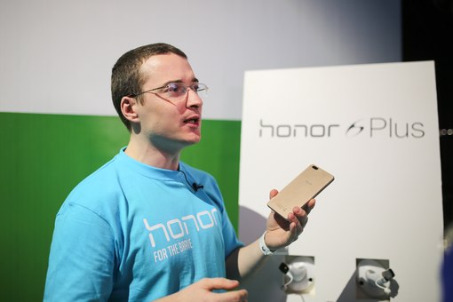 Huawei: следующим поколением мобильных телефонов станут «суперфоны»