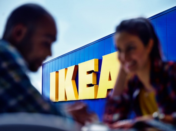 IKEA не продаёт магазины в России