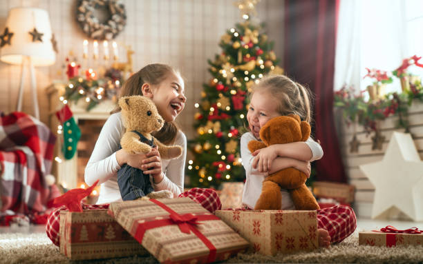 Сколько стоит новогодний подарок для детей