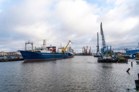 Морские перевозки в Россию резко подешевели