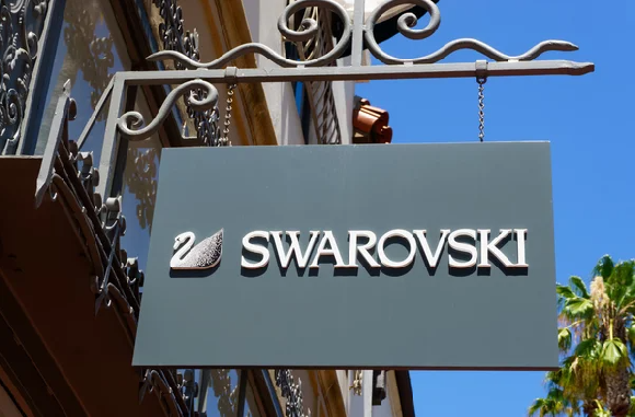Компания Swarovski ушла из России
