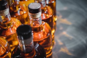 Компания Ladoga начала продавать в России китайский виски Kubao