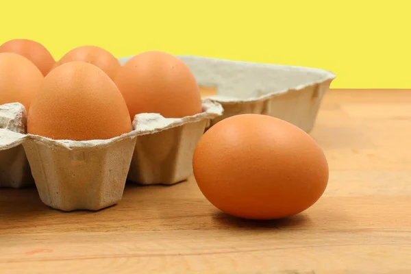 ФАС предложила ритейлерам временно ограничить наценку на куриные яйца уровнем 5%