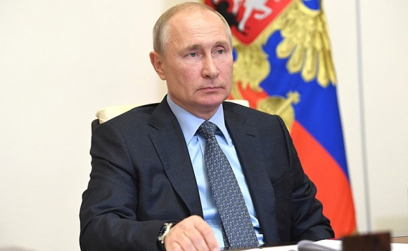 Путин подписал закон о разрешении параллельного импорта