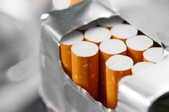Минфин предлагает ввести уголовную ответственность за продажу контрафактных сигарет