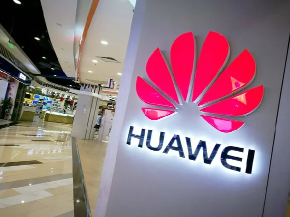 Huawei сообщила об остановке продаж на своём официальном маркетплейсе VMALL в России