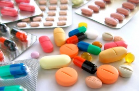 Сбои поставок сырья и комплектующих в апреле не повлияли на производство лекарств в России