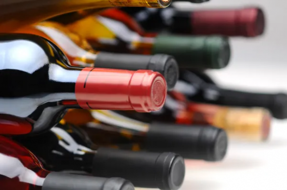 Иностранное вино в магазинах могут заменить российские производители